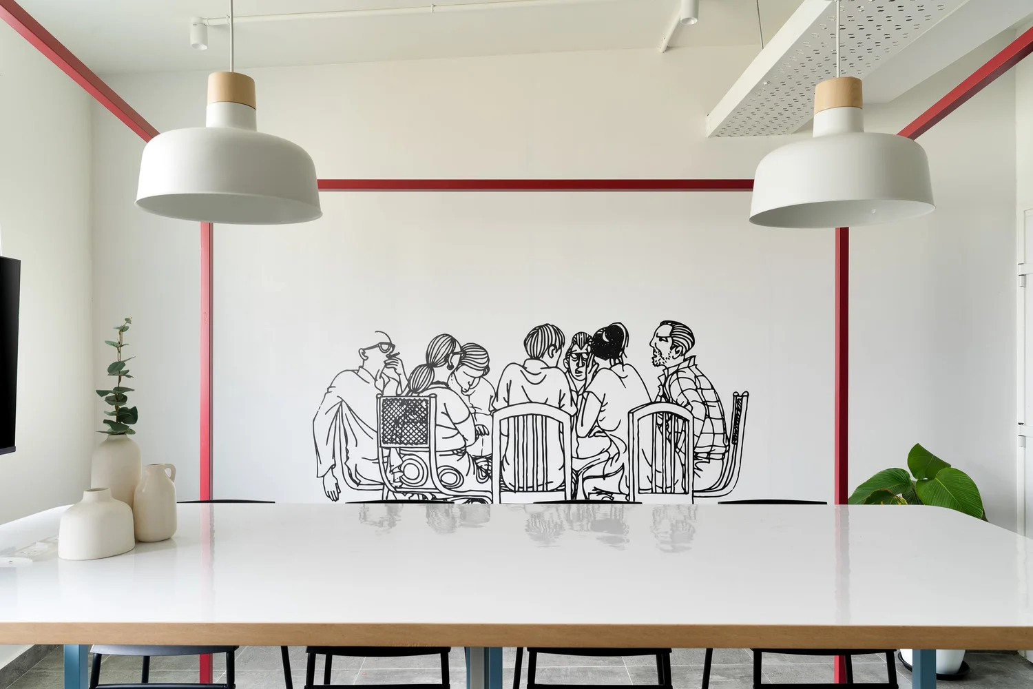 Workspace corridor with design elements